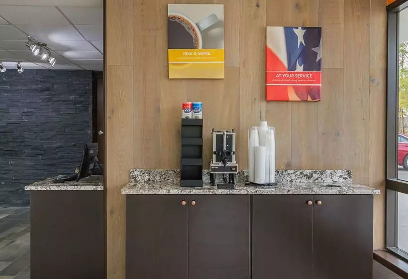 Motel 6savannah, Ga  Midtown