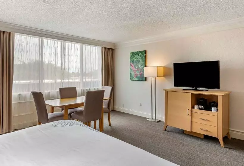 فندق Best Western Plus University Inn