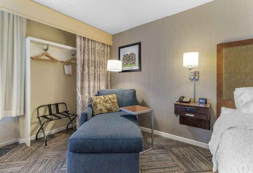 فندق Hampton Inn Green Bay Downtown