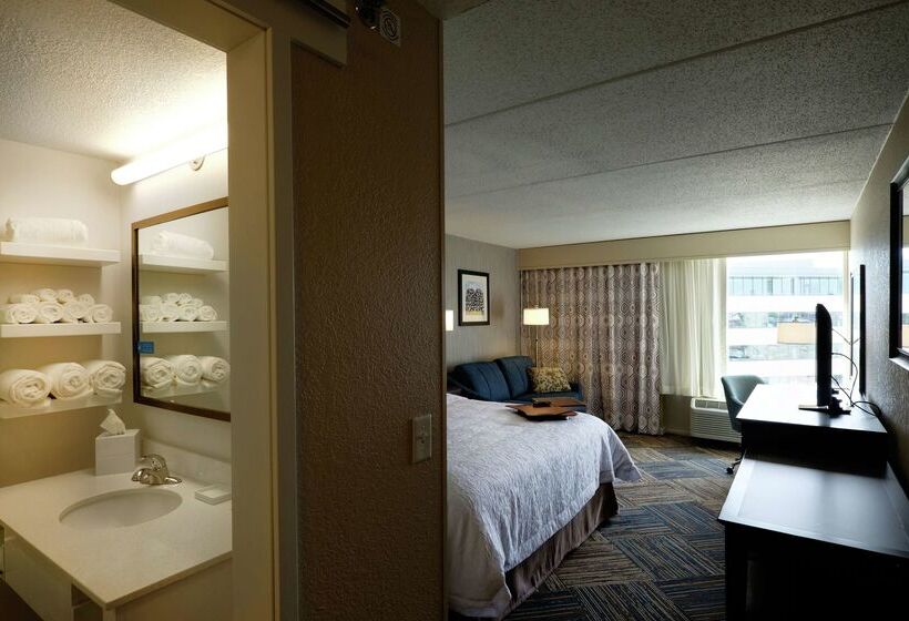 فندق Hampton Inn Green Bay Downtown