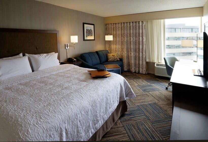 فندق Hampton Inn Green Bay Downtown