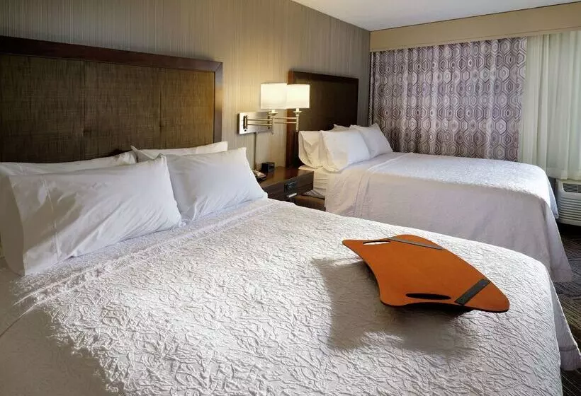 酒店 Hampton Inn Green Bay Downtown