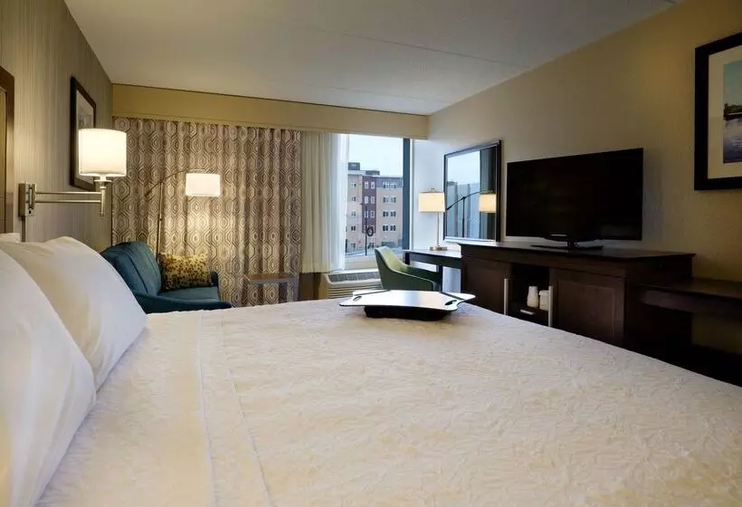 酒店 Hampton Inn Green Bay Downtown