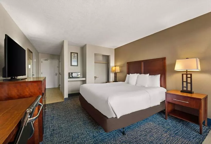 Отель Comfort Inn On The Ocean