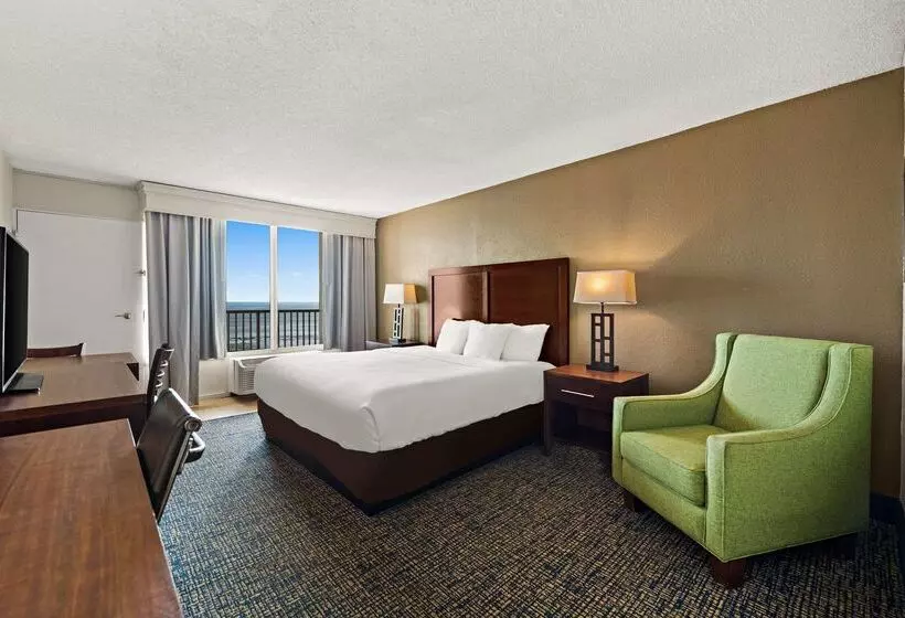 Отель Comfort Inn On The Ocean