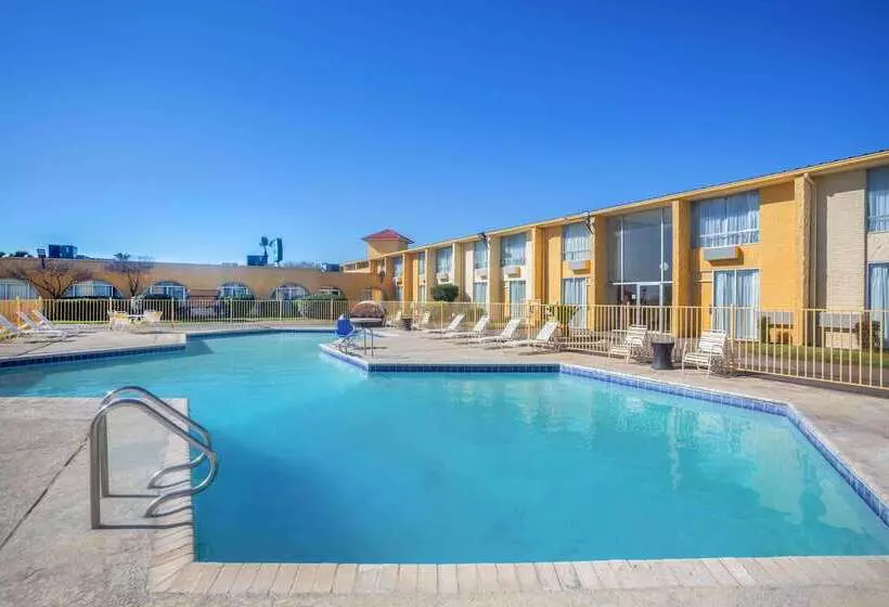 Hotelli Days Inn By Wyndham Del Rio