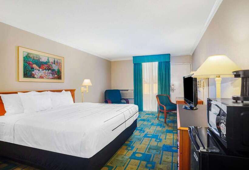 酒店 Days Inn By Wyndham Del Rio