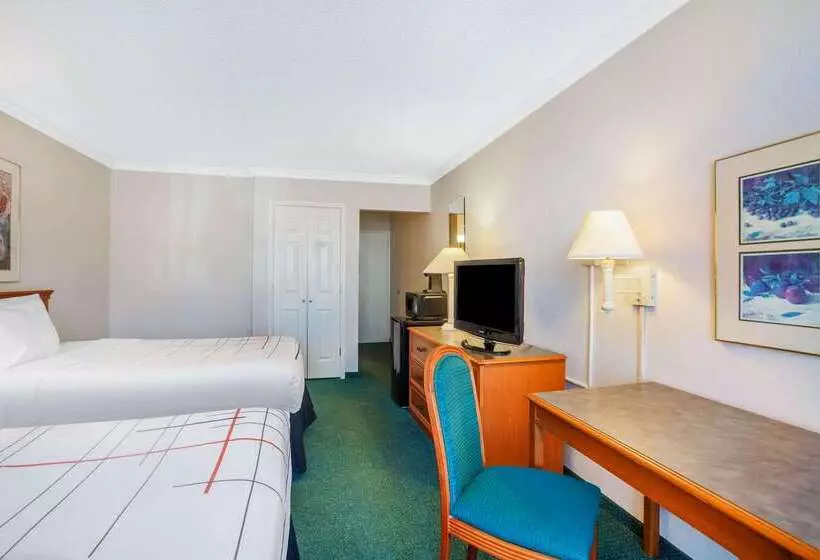 Hotelli Days Inn By Wyndham Del Rio