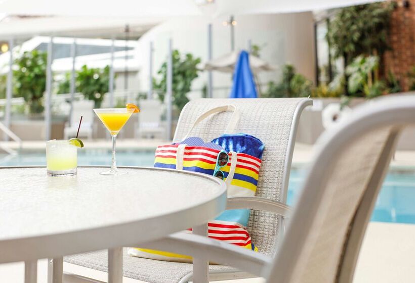 فندق Doubletree By Hilton Rochester