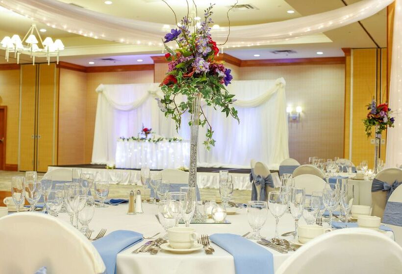 فندق Doubletree By Hilton Rochester