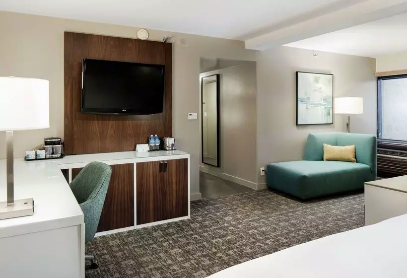 Отель Doubletree By Hilton Monrovia Pasadena Area