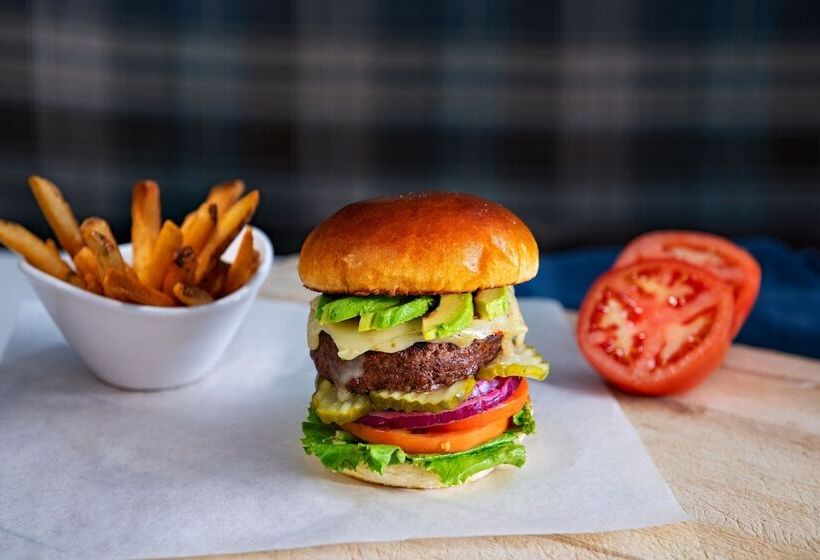 Hotel Four Points By Sheraton Tucson Airport