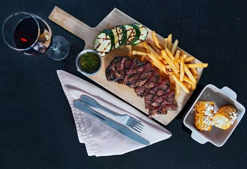 فندق Four Points By Sheraton Tucson Airport