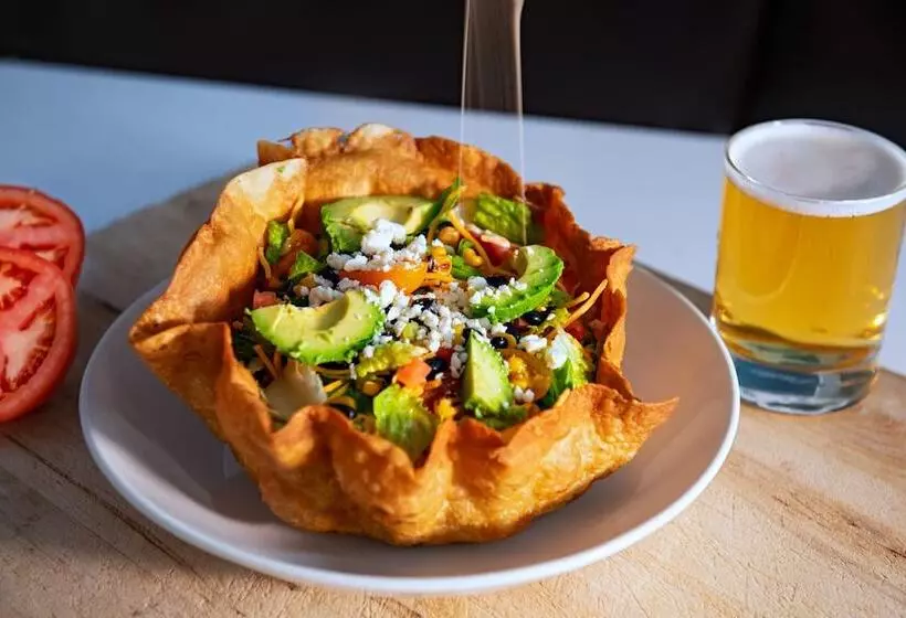 فندق Four Points By Sheraton Tucson Airport