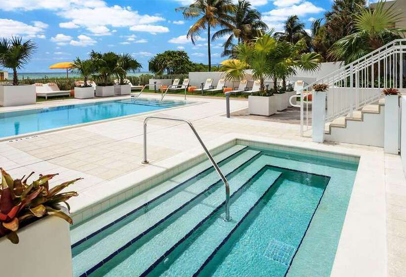 فندق Hilton Cabana Miami Beach Resort