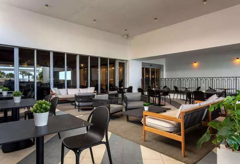 Отель Hilton Cabana Miami Beach Resort