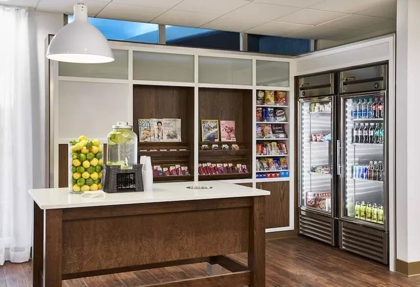 فندق Holiday Inn Alexandria At Carlyle, An Ihg