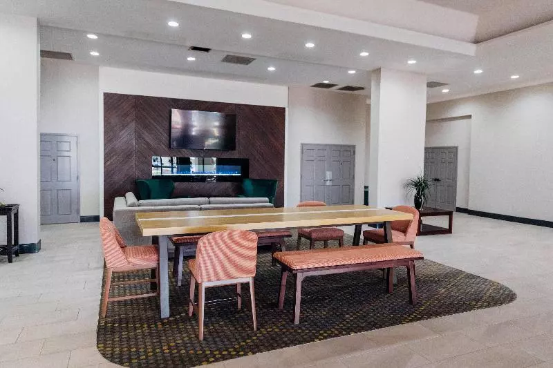 Hotel Holiday Inn & Suites Phoenix Mesa Chandler, An Ihg