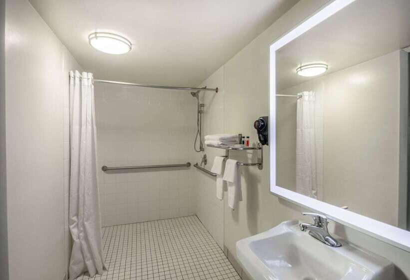 酒店 Howard Johnson By Wyndham Vero Beach/i95