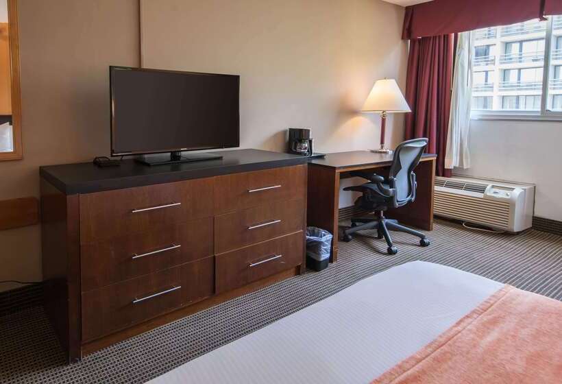 酒店 Howard Johnson By Wyndham Fullerton/anaheim Conference Cntr