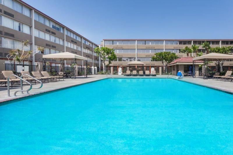 酒店 Howard Johnson By Wyndham Fullerton/anaheim Conference Cntr
