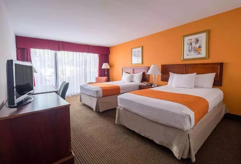 Отель Howard Johnson By Wyndham Fullerton/anaheim Conference Cntr