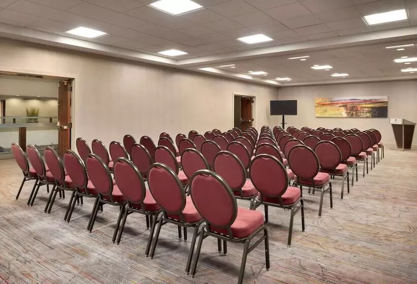 Отель Hyatt Regency Louisville