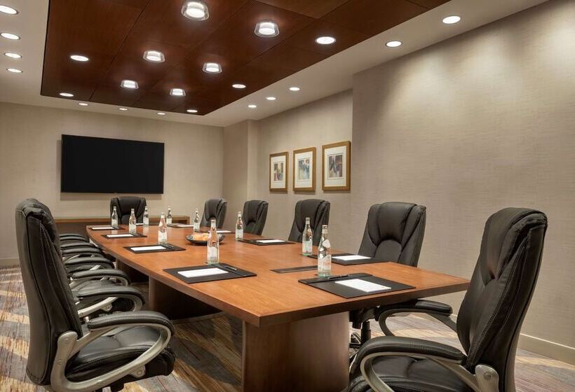 فندق Hyatt Regency Louisville