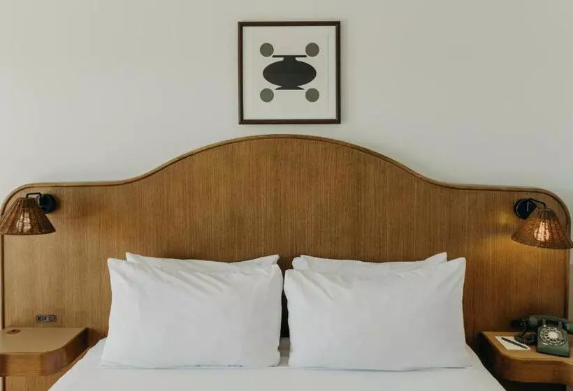 فندق Casa Loma Beach