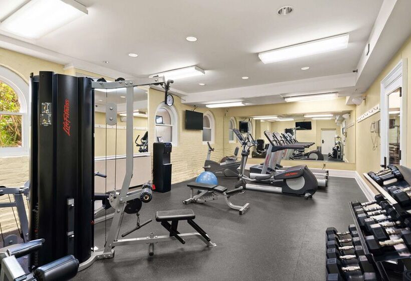 Отель Jekyll Island Club Resort