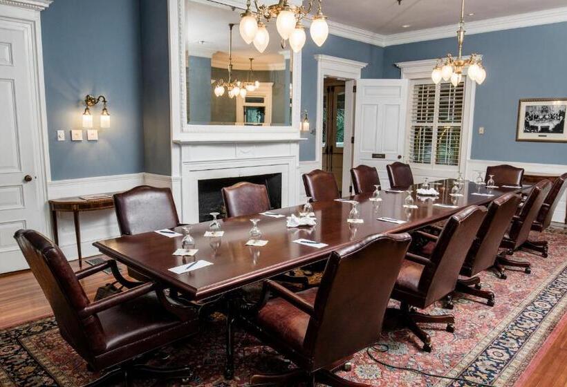 Отель Jekyll Island Club Resort