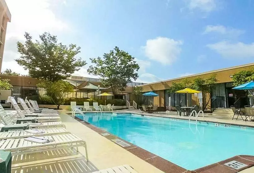 Otel Magnuson Grand & Conference Center Somersetbridgewater