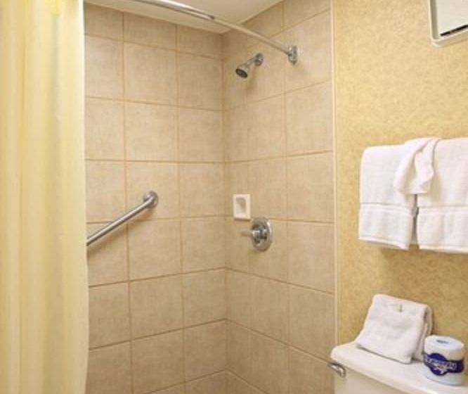 هتل Plaza Inn Midland