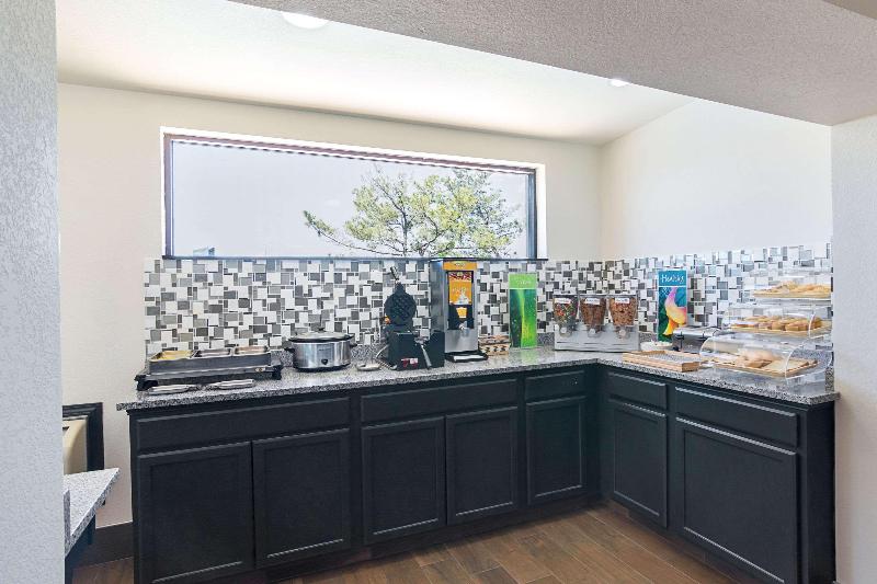 فندق Quality Inn