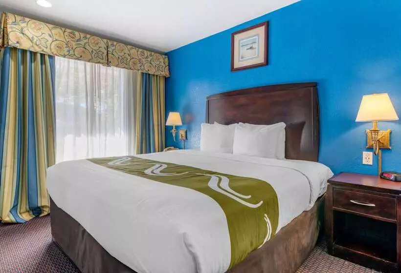 فندق Quality Inn Sarasota North Near Lido Key Beach