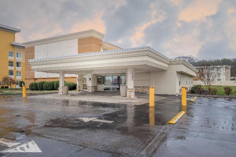 فندق Red Roof Inn Knoxville Central – Papermill Road