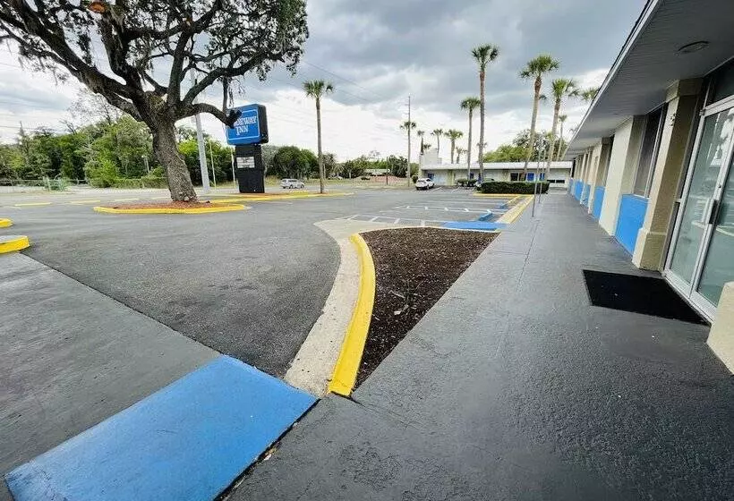 فندق Rodeway Inn