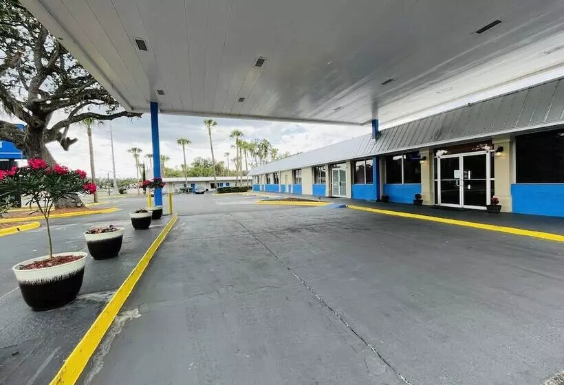 فندق Rodeway Inn