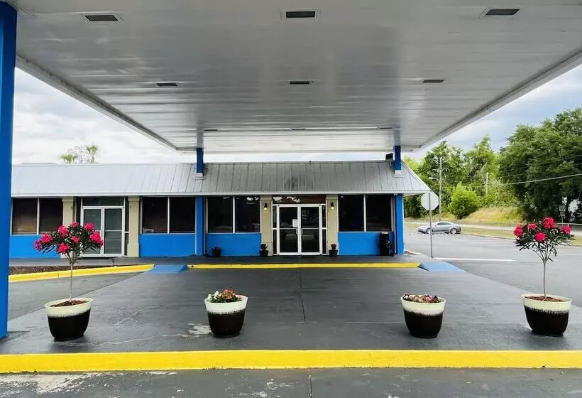 فندق Rodeway Inn