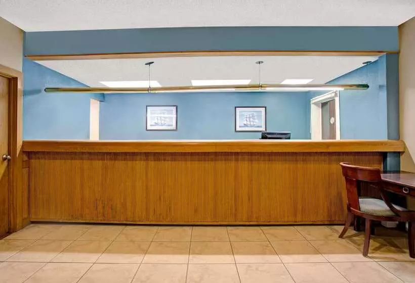 هتل Super 8 By Wyndham Norfolk/chesapeake Bay