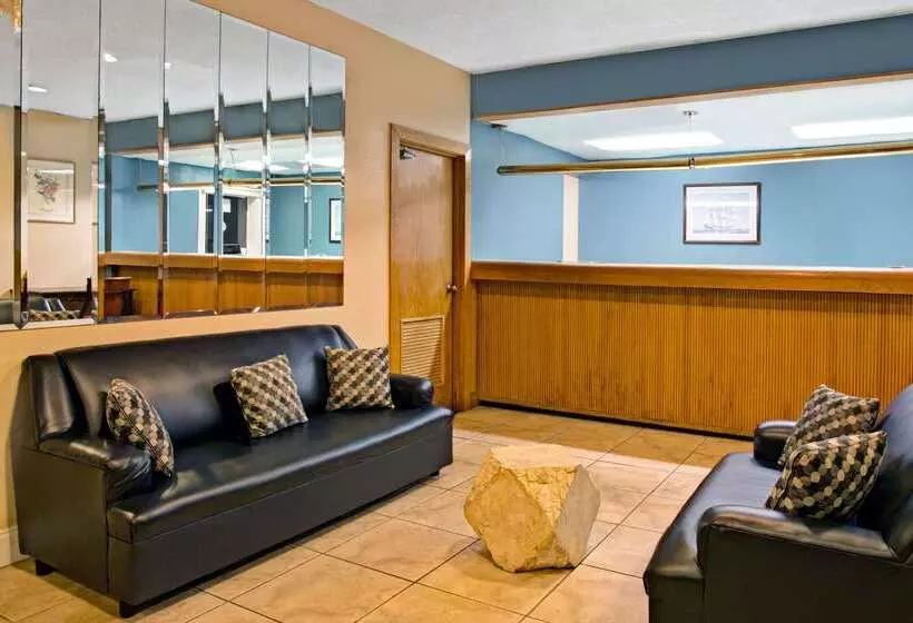 هتل Super 8 By Wyndham Norfolk/chesapeake Bay