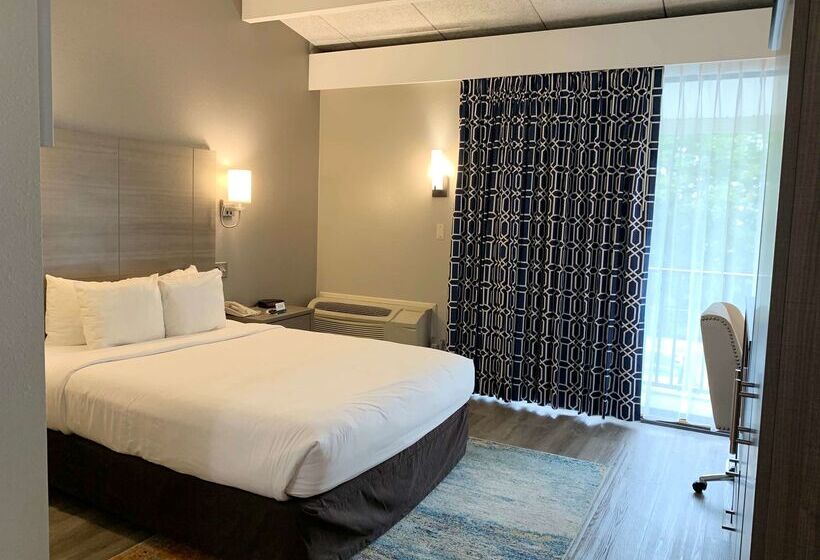 בית מלון כפרי The Hub Middletown Red Bank  Best Western Signature Collection