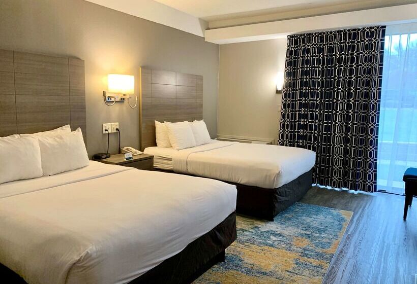 בית מלון כפרי The Hub Middletown Red Bank  Best Western Signature Collection