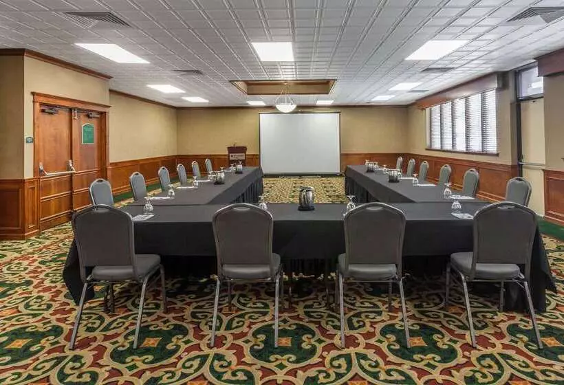 فندق Wyndham Visalia