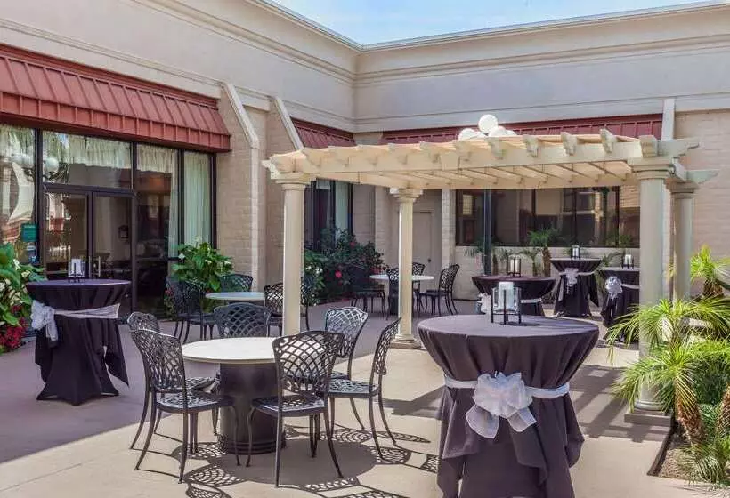 فندق Wyndham Visalia