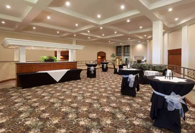 فندق Wyndham Visalia