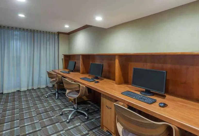 فندق Wyndham Visalia