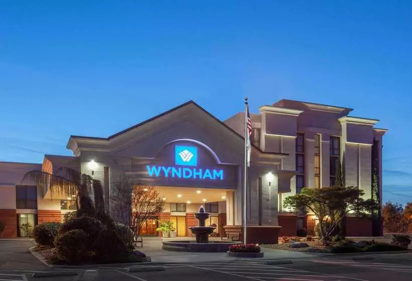 فندق Wyndham Visalia