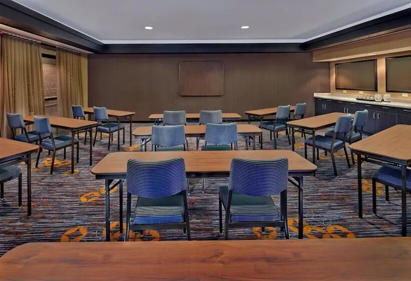 リゾートホテル Courtyard By Marriott Key West Waterfront