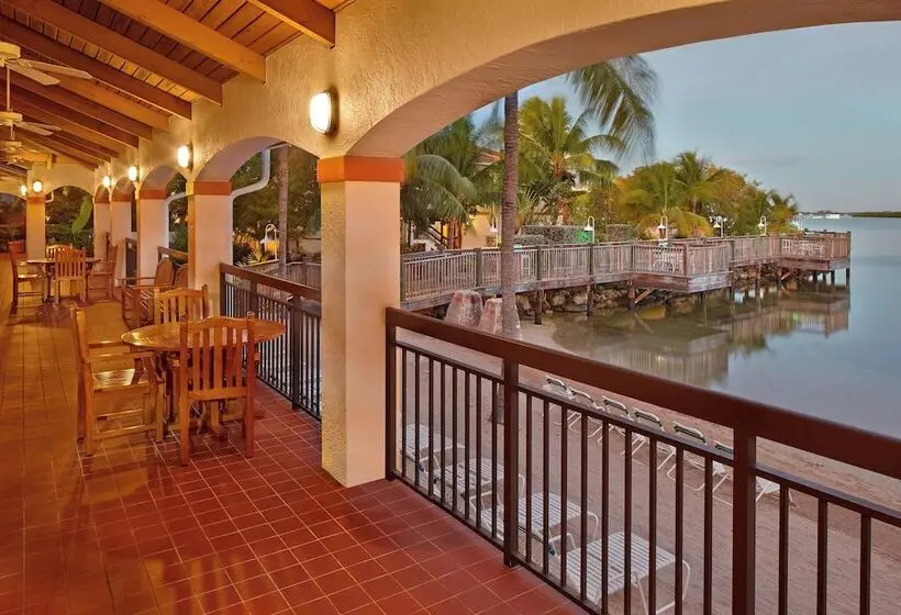 リゾートホテル Courtyard By Marriott Key West Waterfront